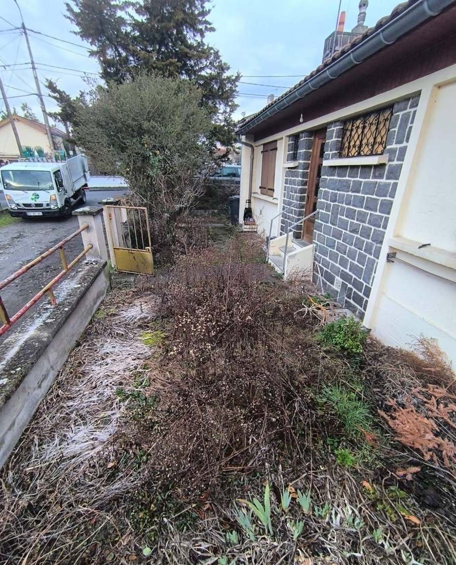 Chemin de la maison, nettoyé (avant)